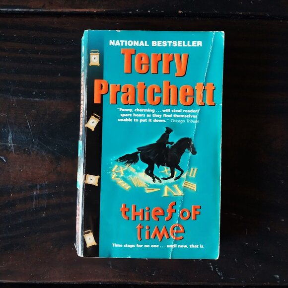 Terry Pratchett Collection - 8 Discworld Novels - Picture 7 of 8